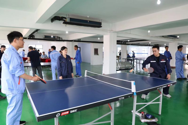 YTH2206游艇会集团职工运动中心揭牌仪式暨夏日职工意见意义运动会